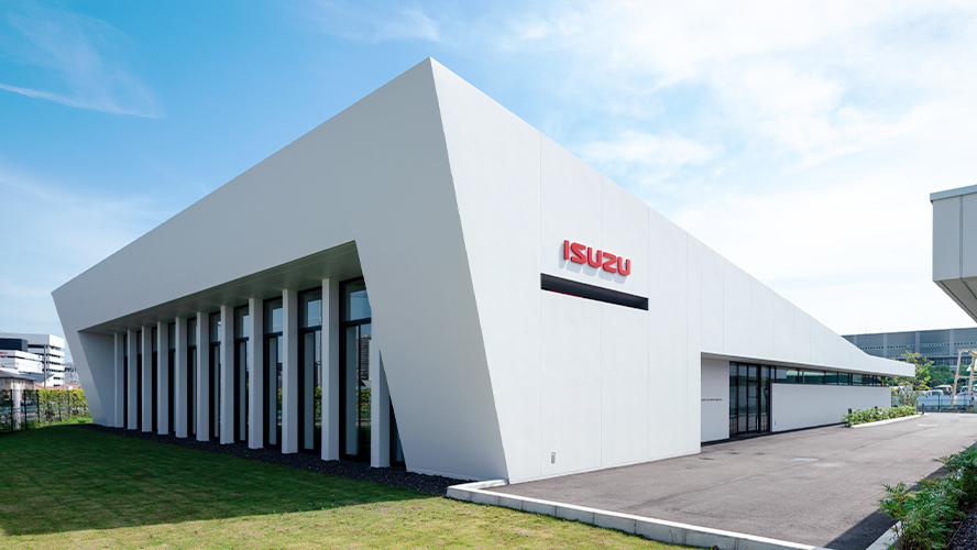 いすゞ健保スクエア外観：健康保険組合員の健康維持増進のための施設